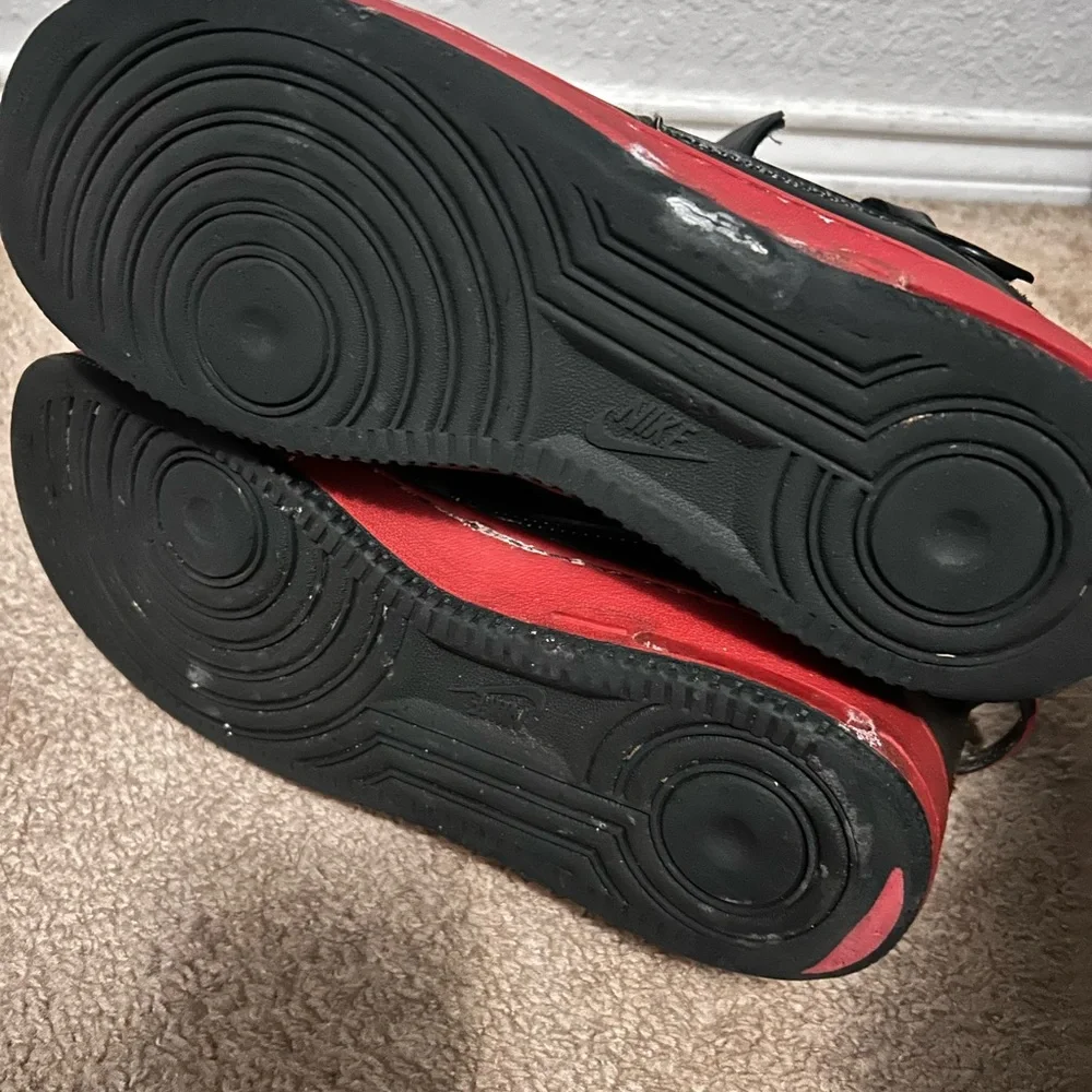 NIKE Air Force 1 - Black and Red High-Top Sneakers - Picture 6 of 10